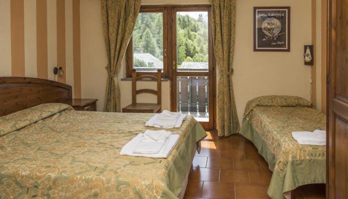 Hotel La Fontaine Oulx Екстериор снимка