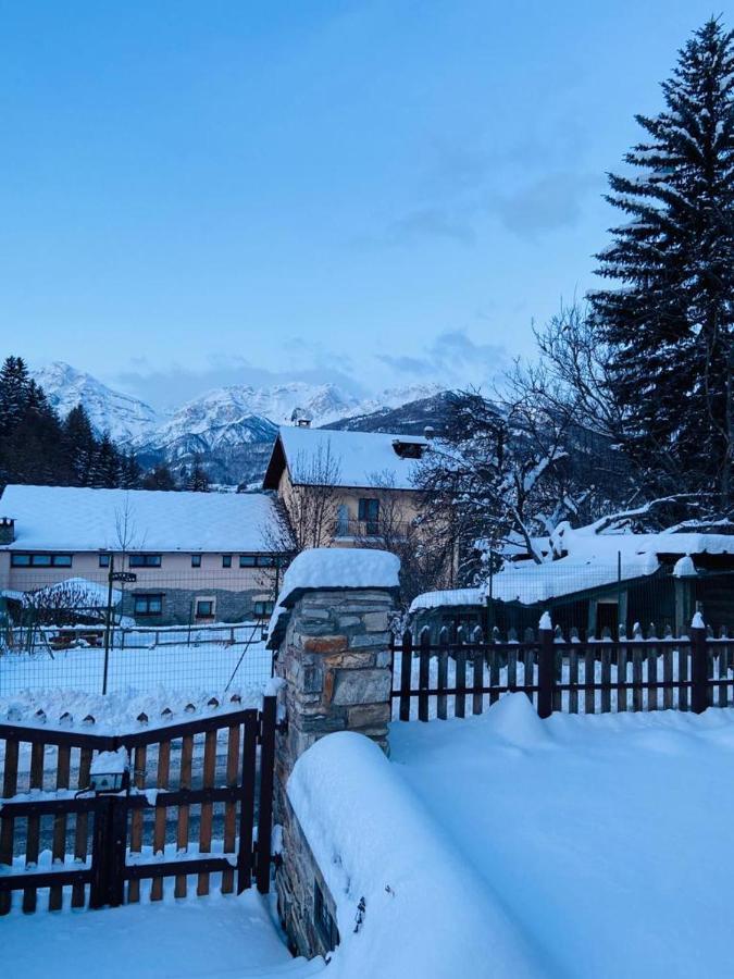 Hotel La Fontaine Oulx Екстериор снимка