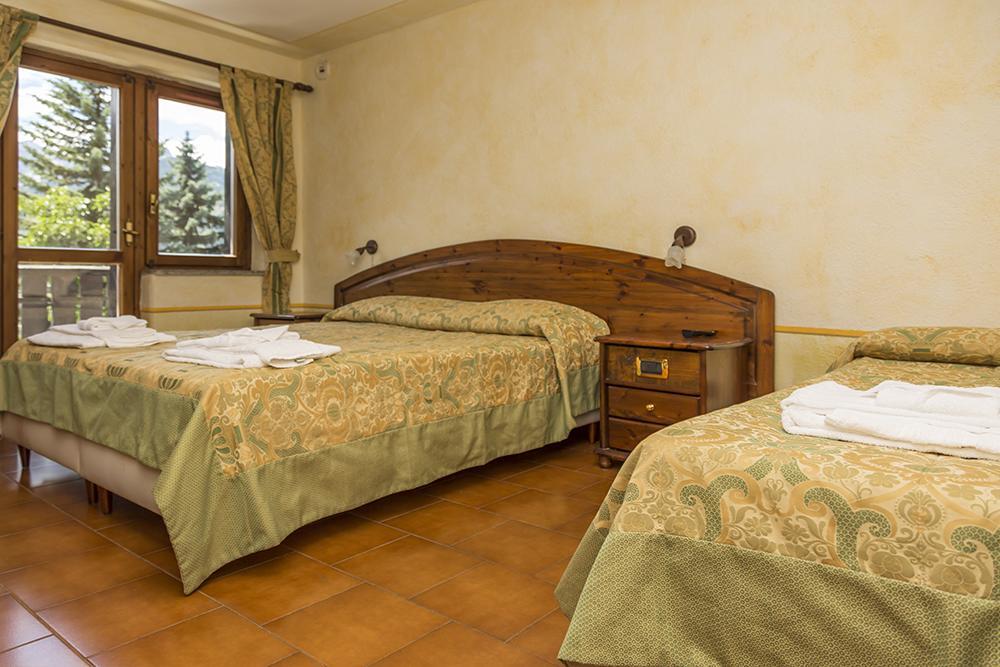 Hotel La Fontaine Oulx Екстериор снимка