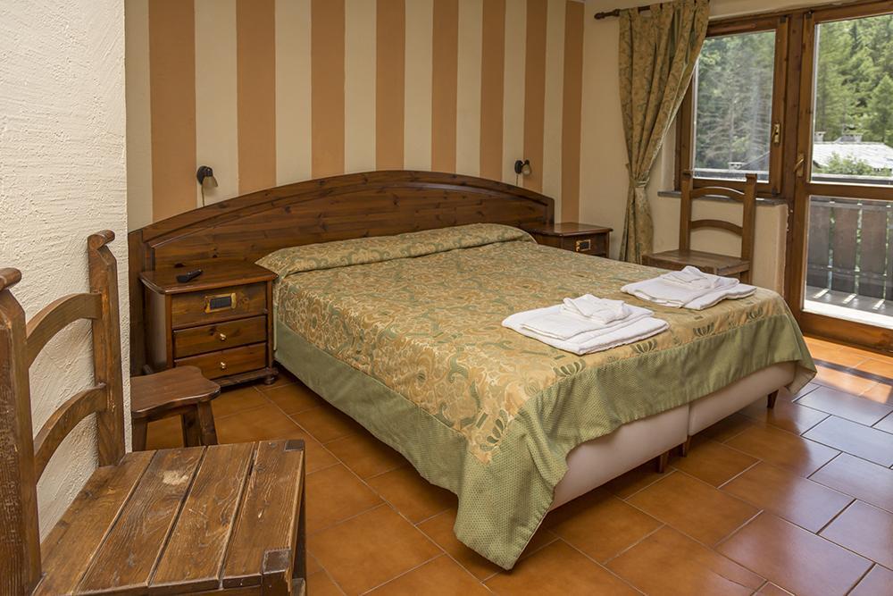 Hotel La Fontaine Oulx Екстериор снимка